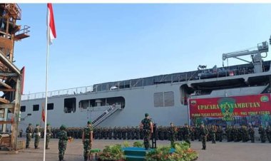 Purna Tugas Dari Papua, 450 Prajurit Satgas TNI AD Yonif 132/BS Tiba Di Dermaga Pelindo Dumai