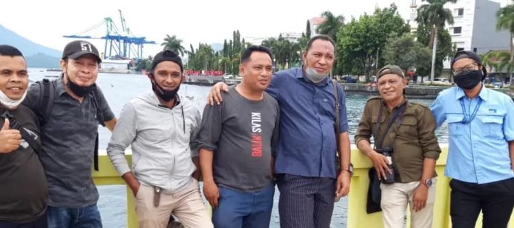 Tokoh Pers Di Malut Berduka, Berbelasungkawa Meninggalnya Bupati Halmahera Selatan