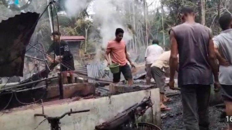 Pemilik Mengungsi, 1 Rumah di Arongan Lambalek Ludes Terbakar Saat Dini Hari