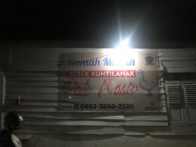 Sie Itek Pak Nasir 'Bebek Kuntilanak' Miliki Cita Rasa Luar Biasa di Lokasi Sunyi nan Horror