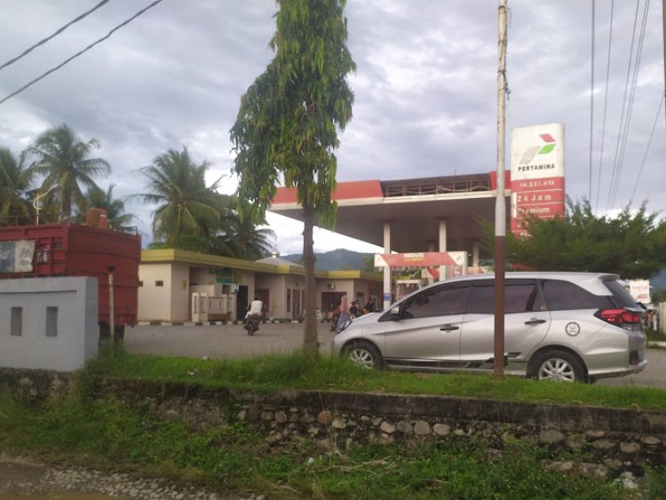 SPBU Susoh dengan Antirannya yang Tidak Mengular