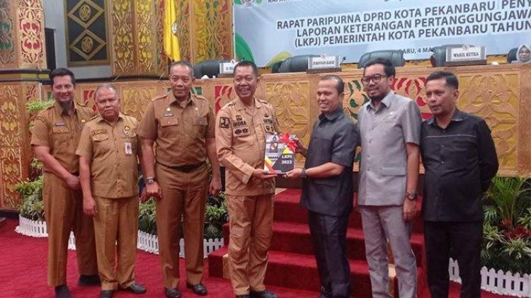 DPRD Kota Pekanbaru Gelar Paripurna dengan agenda Penyampaian LKPJ Pemko Pekanbaru 2023