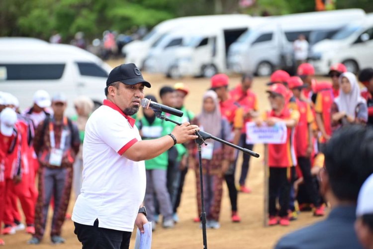 Pj Bupati Aceh Besar Buka Cabor Paralayang PON XXI Aceh-Sumut
