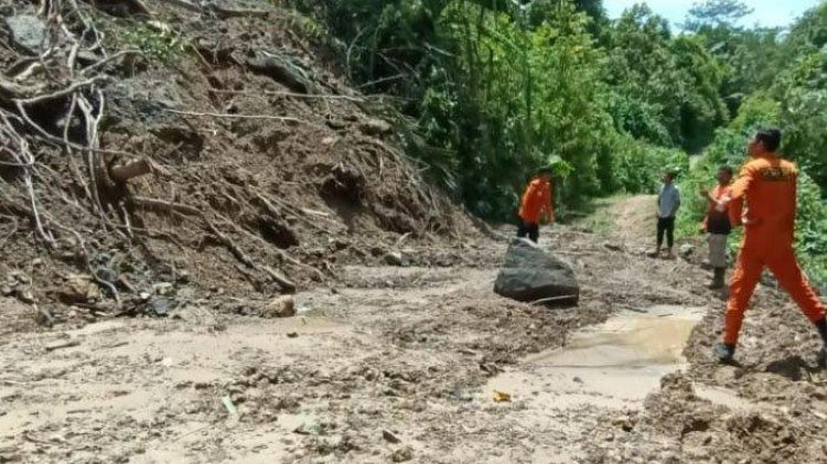 BPBD dan Satgas SAR Aceh Tamiang Survei Lokasi Longsor di Pematangdurian Kec. Sekerak