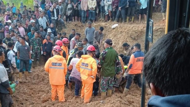 Rumah Warga Kec. Celala, Aceh Tengah Tertimbun Longsor, 4 Orang Sekeluarga Tewas
