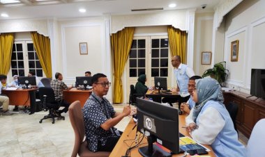 OJK PERKUAT LAYANAN KONSUMEN SEKTOR JASA KEUANGAN  Peresmian Lokasi Baru Kontak 157