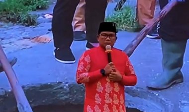 Bupati Pelalawan, Zukri Terima Penghargaan Sebagai Kepala Daerah Paling Inovatif